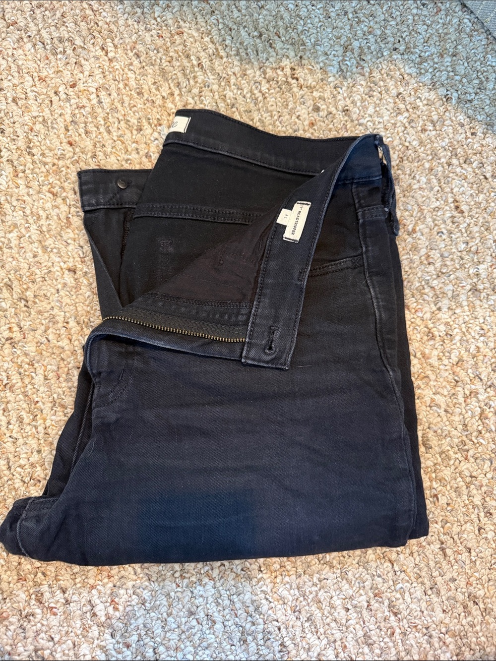Madewell 11” Roadtripper Skinny Jeans in Black